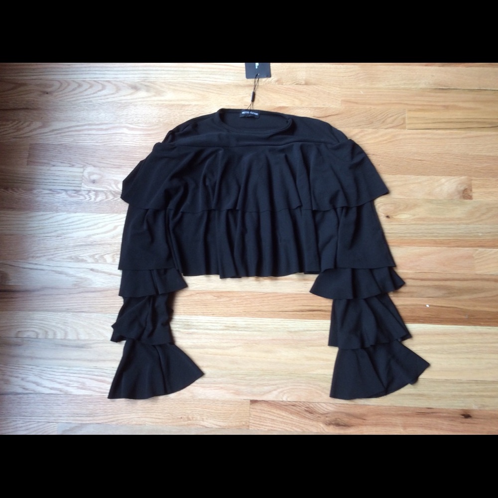 Ruffled top - Picture 2 of 8